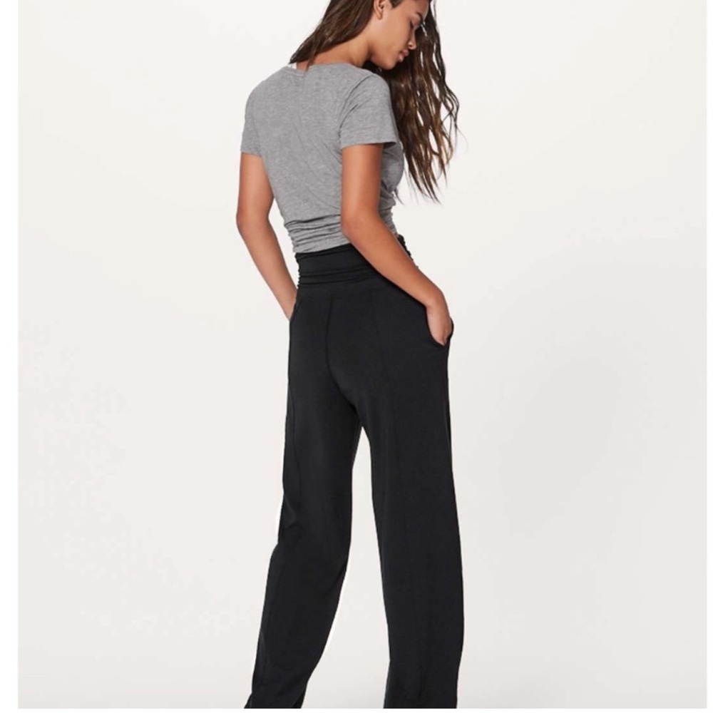Lululemon Take It Easy Pant Black 6